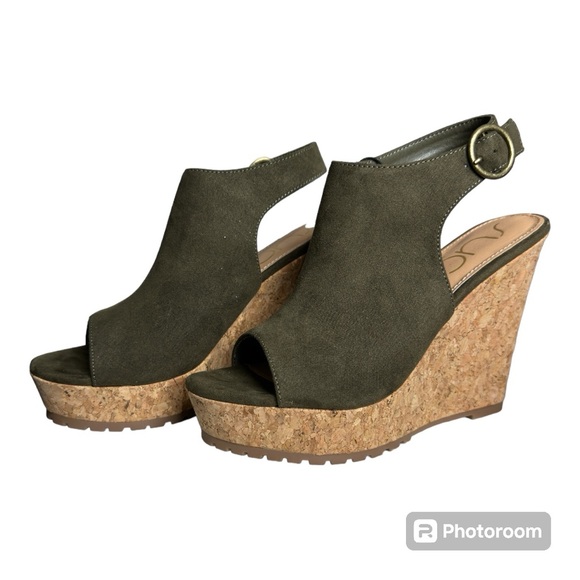 Summer Corkscrew wedges brand new never worn. - Picture 6 of 6